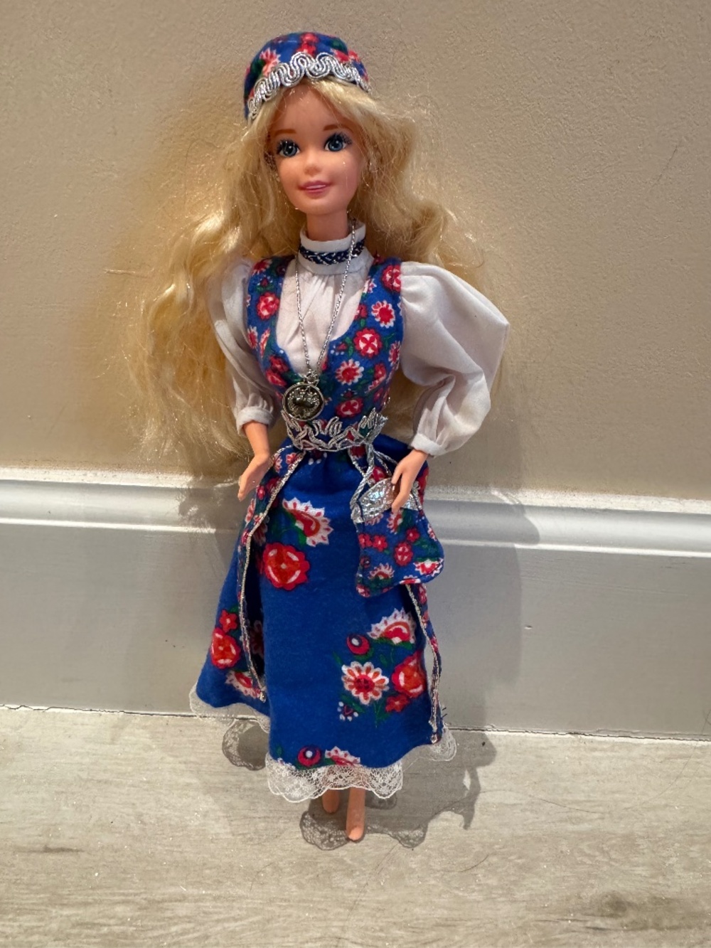 Norwegian Barbie Dolls Of The World Collection 1995 Vintage Collectible